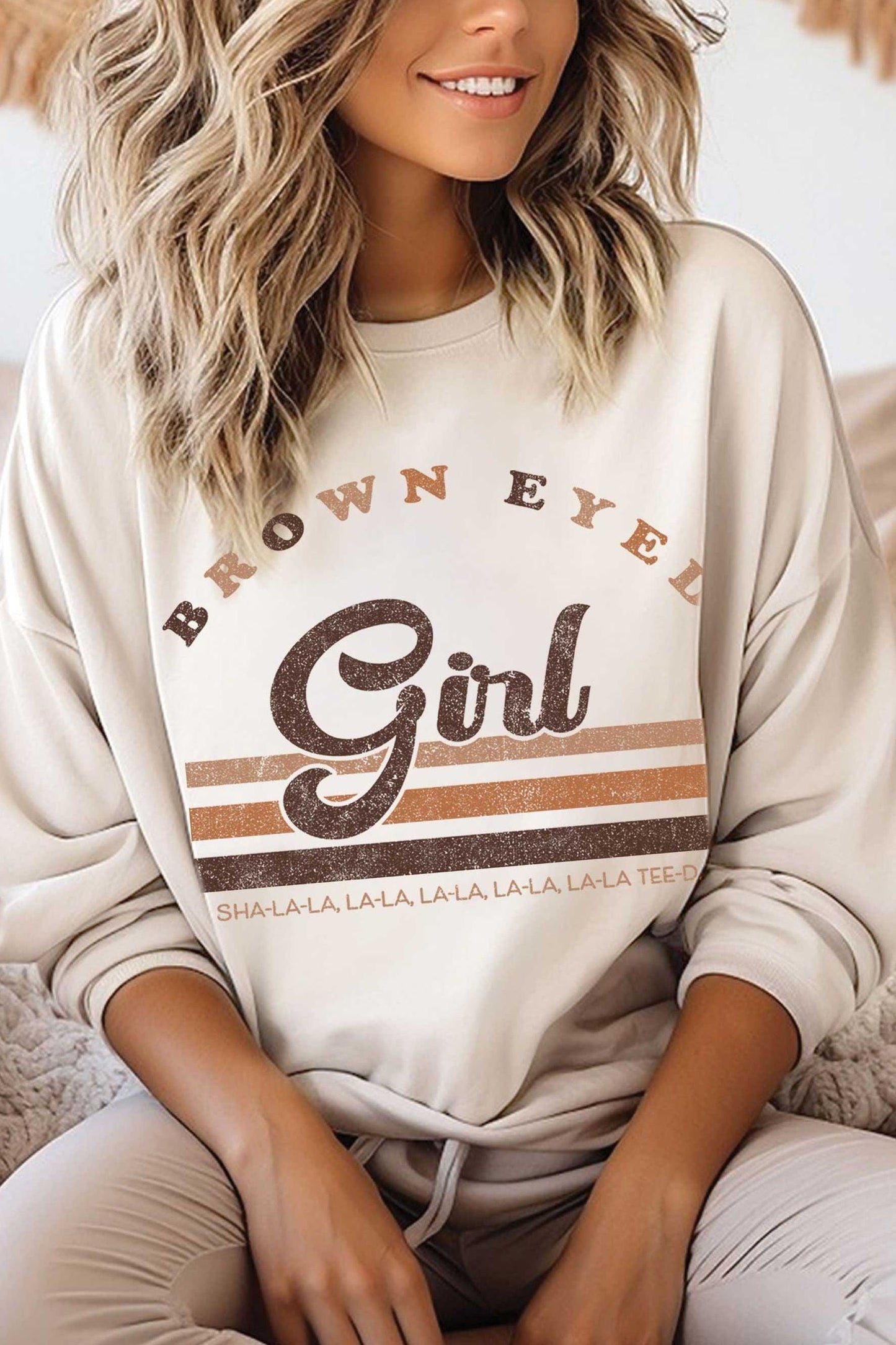BROWN EYED GIRL SWEATSHIRTS: CORAL