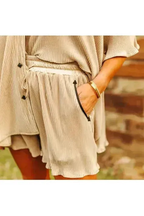 Shorts in CREAM, ACE HIGH