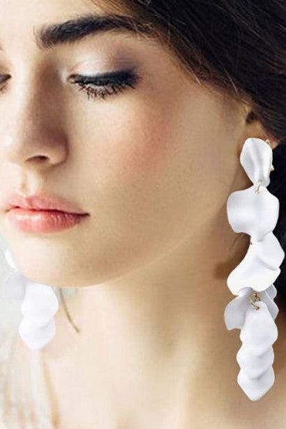 FALLING PETALS EARRINGS in 9 COLORS