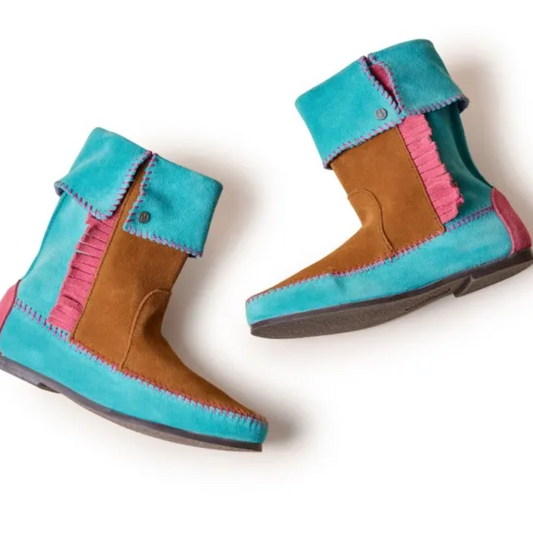 MINNETONKA STRANGER THINGS ST. HOLLY WHEELER BOOT