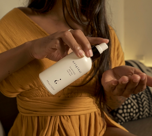 RIDDLE Original Milky Spray Lotion Ultra-Lightweight Scented Moisturizer