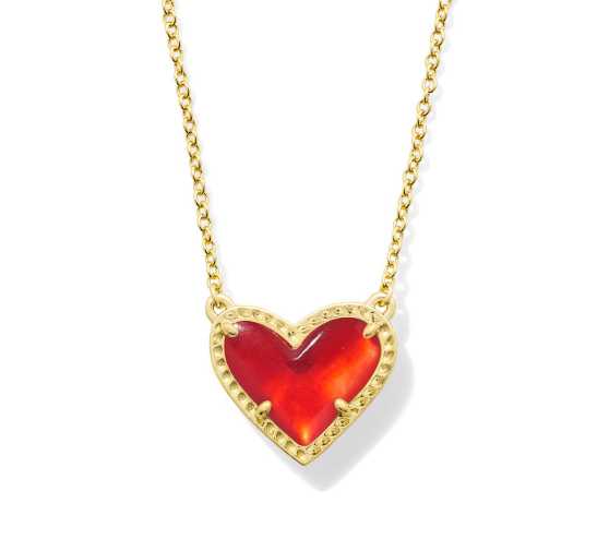 KENDRA SCOTT ARI HEART SHORT PENDANT ~ Gold NECKLACES