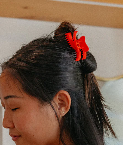 KAXI WAVY MINI HOLD EVERYTHING CLAW