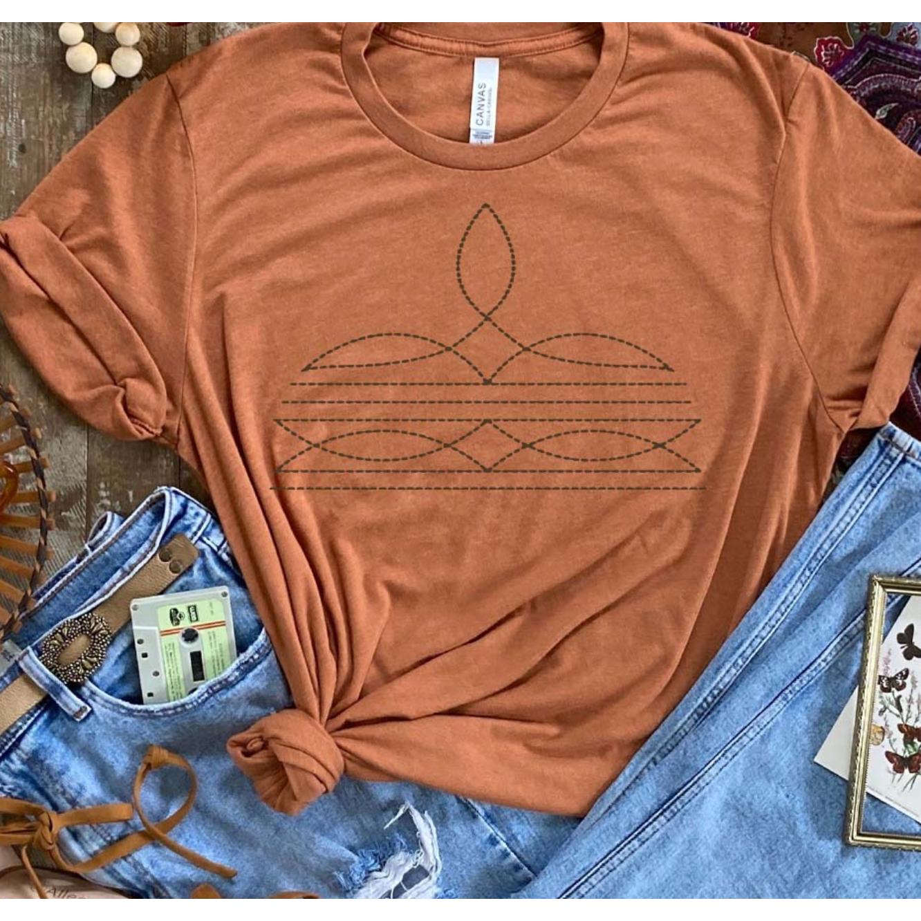 Western Boot Stitch Sweatshirt -XL / White Tee
