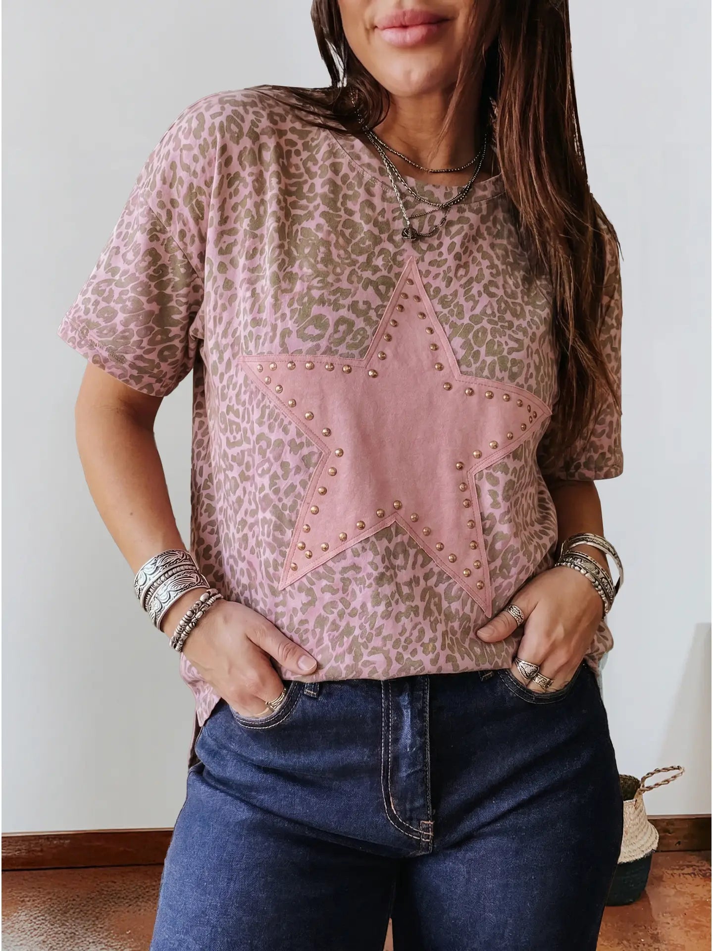 leopard short sleeve with star and studs