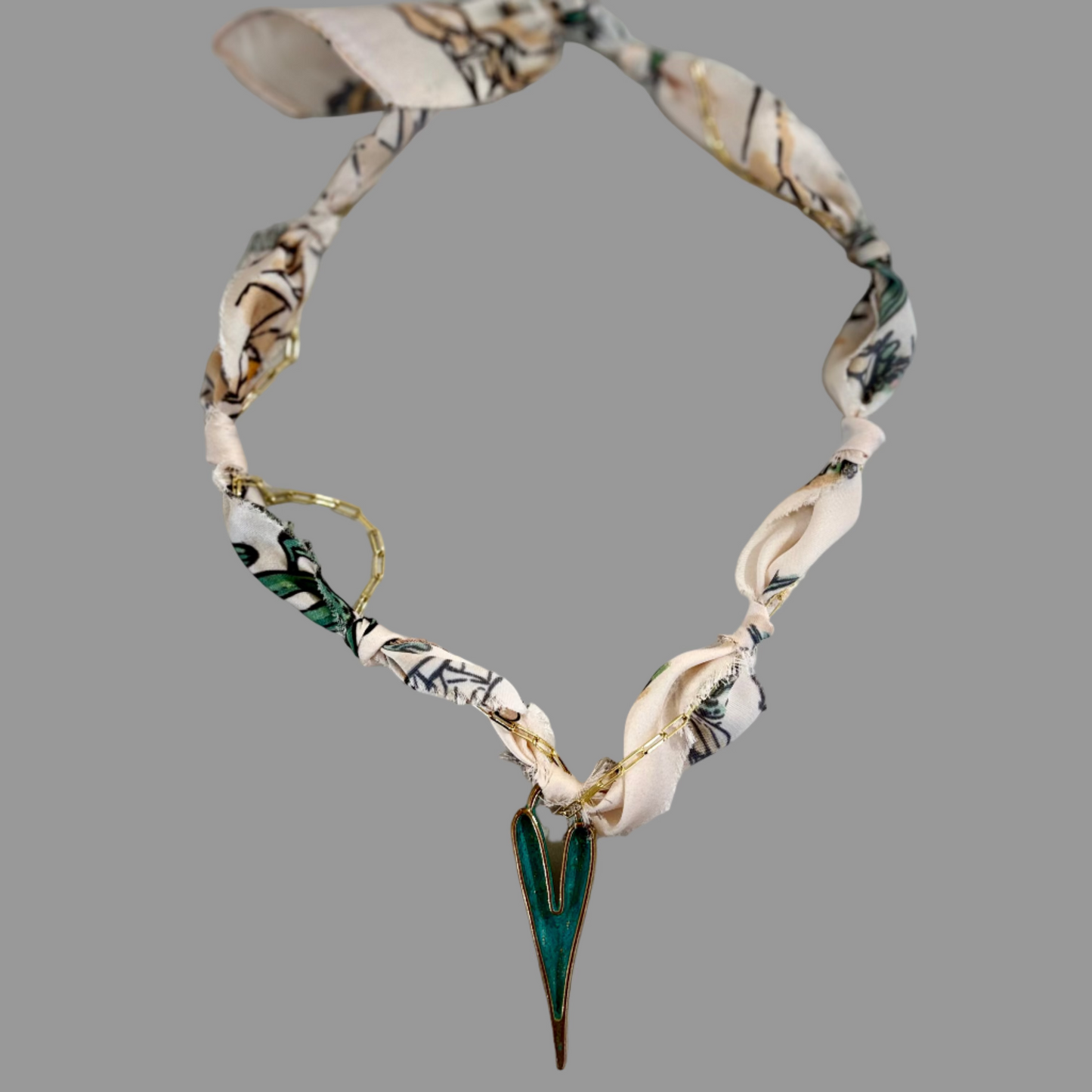 CHARM NECKLACE