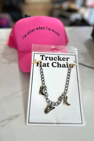 Trucker hat chain on a card with a pink cap in the background