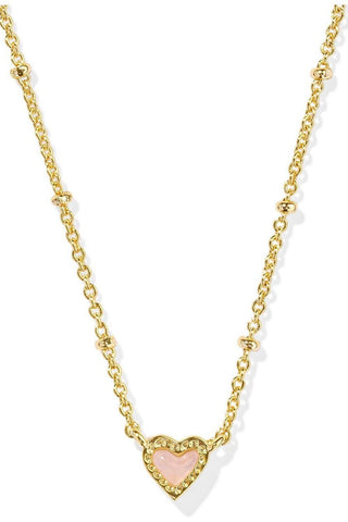 KENDRA SCOTT ARI HEART SHORT PENDANT ~ Gold NECKLACES