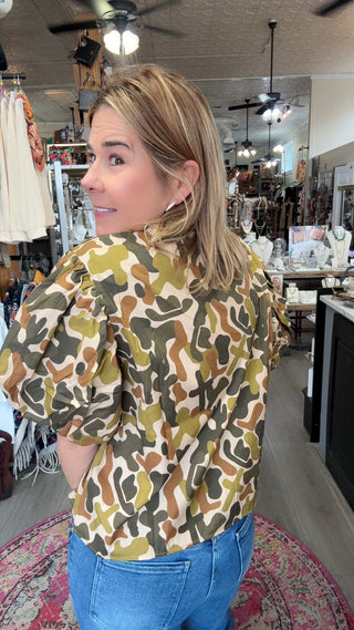 PRAIRIE PUFF CAMO TOP