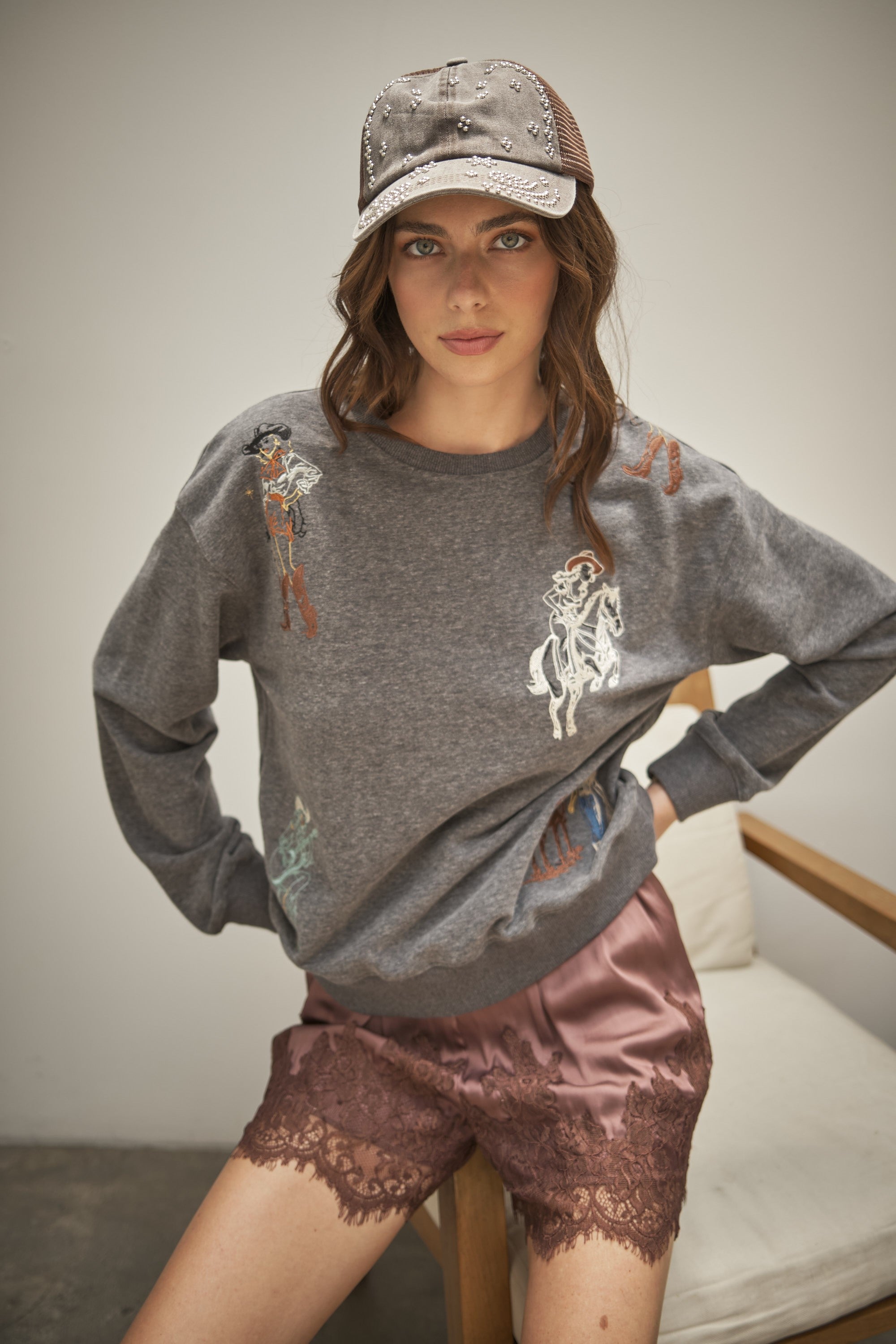 AVERI SWEATSHIRT 23230
