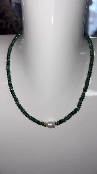 BRACHA 518 TAJ MALACHAITE WITH PEARL NECKLACE