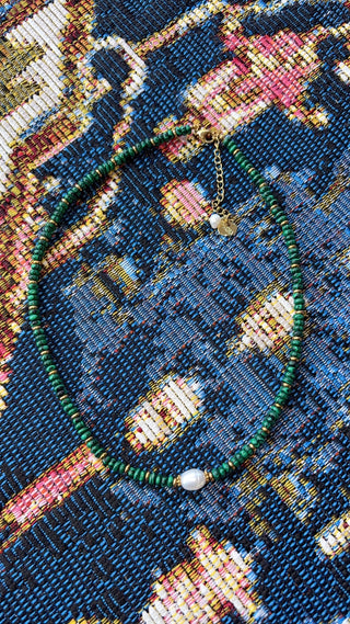 BRACHA 518 TAJ MALACHAITE WITH PEARL NECKLACE