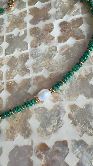 BRACHA 518 TAJ MALACHAITE WITH PEARL NECKLACE