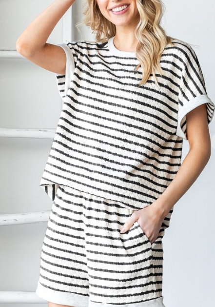 CREAM/BLACK STRIPED TOP