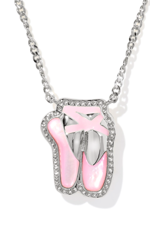 KENDRA SCOTT BALLET SHORT PENDANT NECKLACE