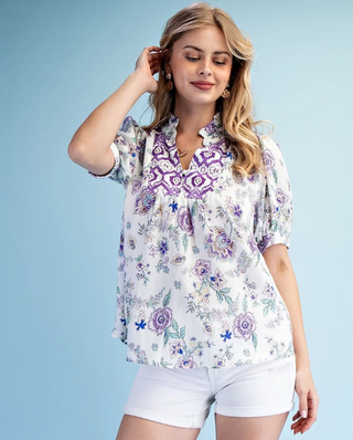 Short sleeved top in lilac and blue colors