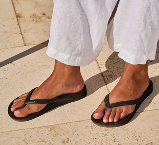 ARCHIES FLIP FLOPS