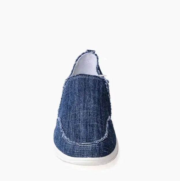 SALE * MINNETONKA WOMEN'S EXPANSE in DENIM ~ SIZE 8.5