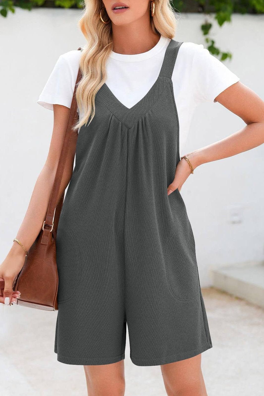 V-neck romper in Black 4523