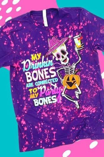 X 496 DRINKING BONES TEE SIZE SMALL