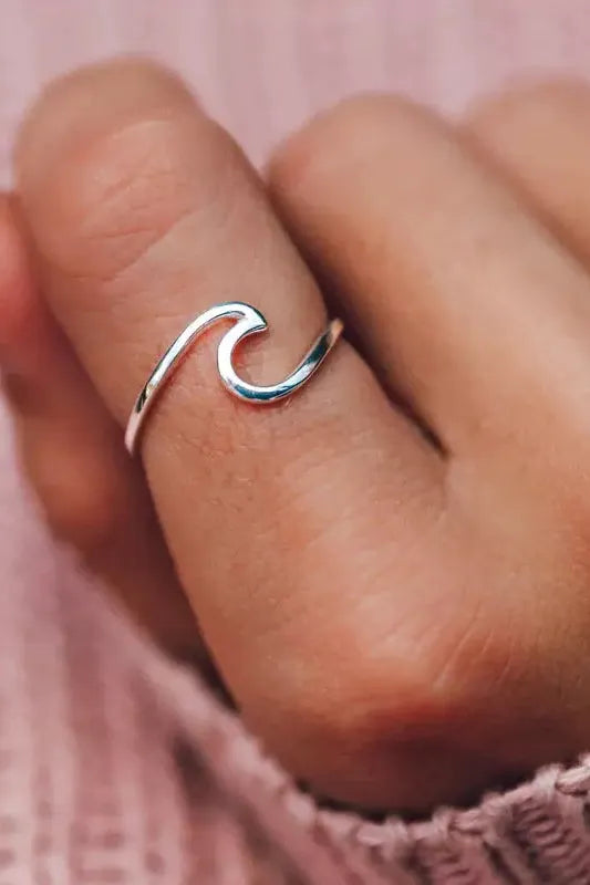 PURA VIDA RING ~ WAVE in SILVER, 5 SIZES