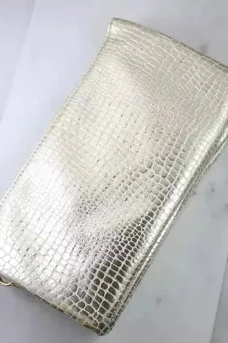 AMBER'S PERFECT PURSE